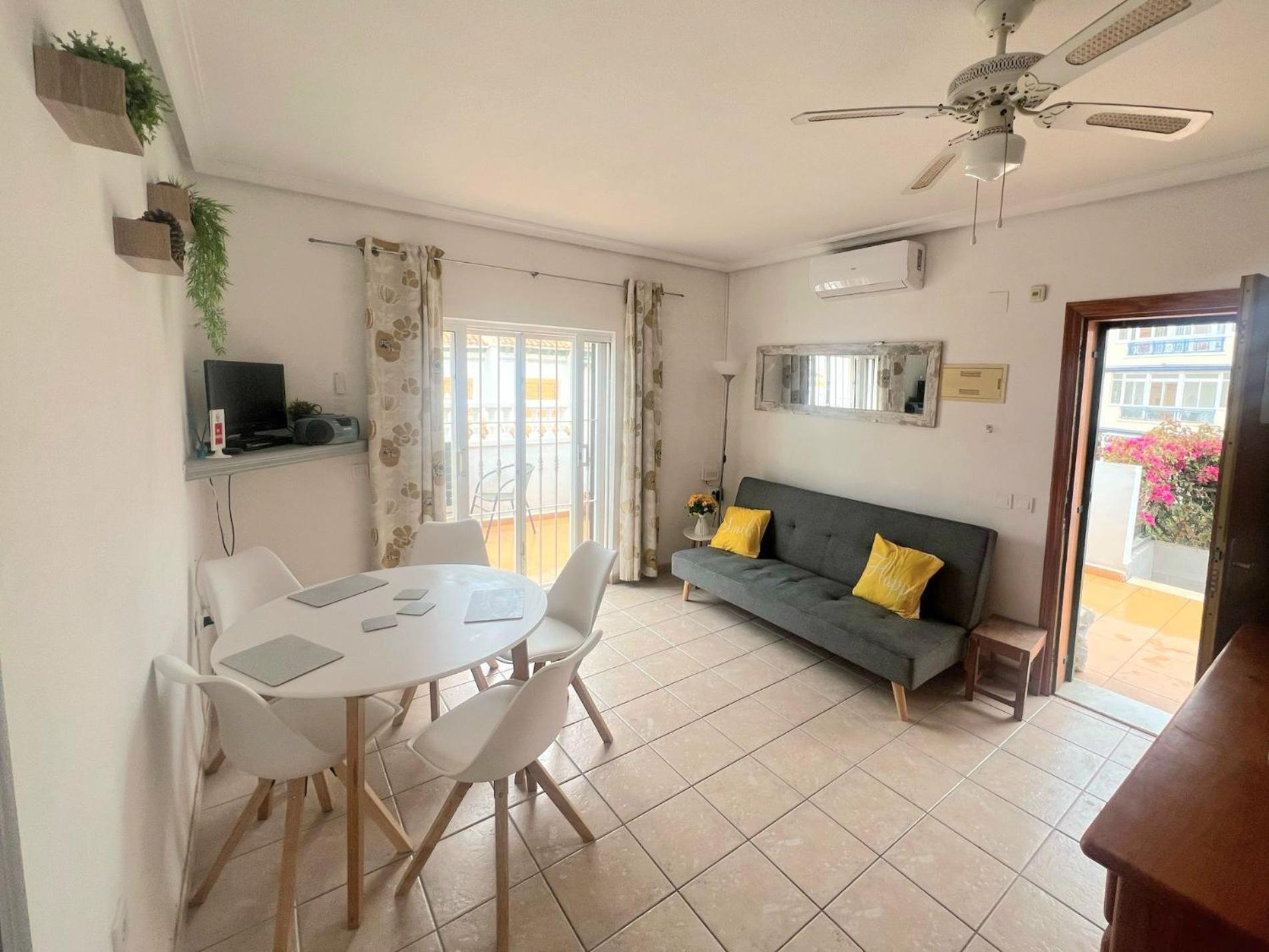 Lovely Apartment Near The Beach In Sunny La Mata Torrevieja Exterior foto